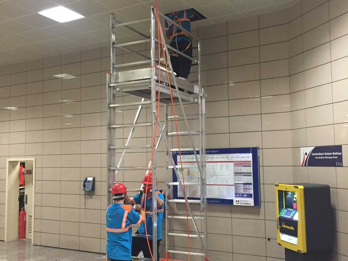 İsbak-Ulaşım A.Ş. Metro İstasyonları LCD Ekran Kablolama İşleri